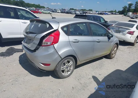 2018 Ford Fiesta Se z USA, uszkodzony, nr VIN 3FADP4EJ9JM128652